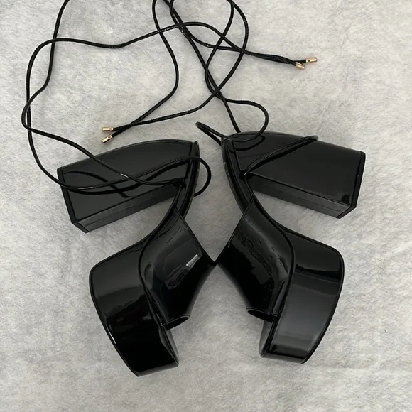 Black Platform shoes size 6 1/2 women’s - Picture 6 of 8